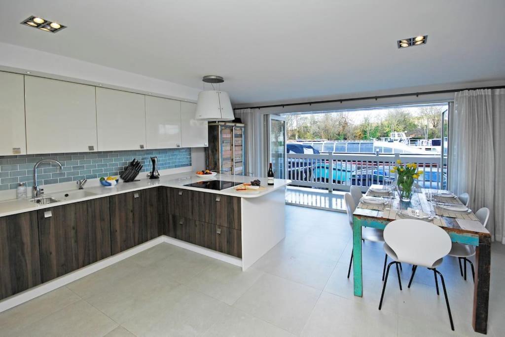 The Oars - Riverfront Property Henley-on-Thames Zewnętrze zdjęcie